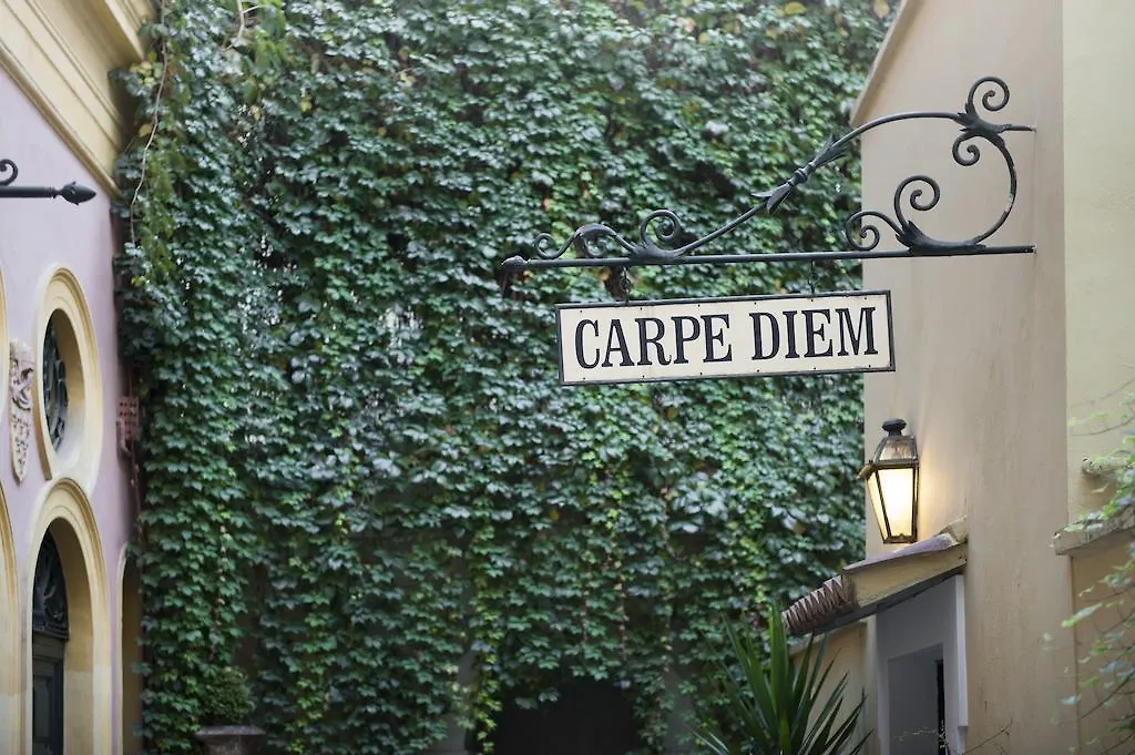 *** Bed & Breakfast Piazza Di Spagna 9 Rome Italy
